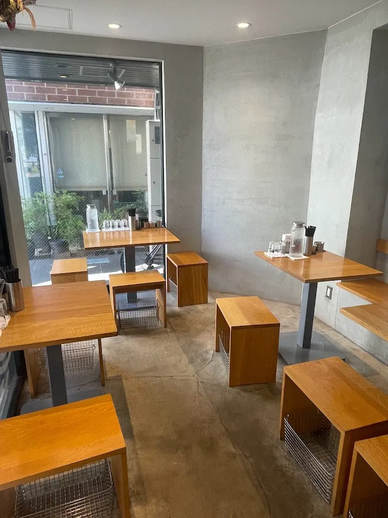 81 NOODLE BAR
