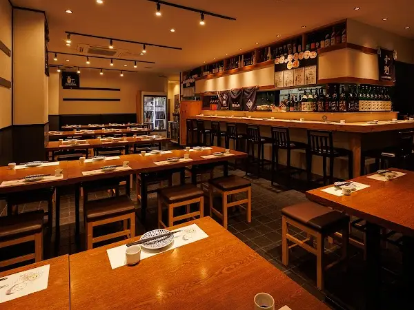 日本酒原価酒蔵 神田店