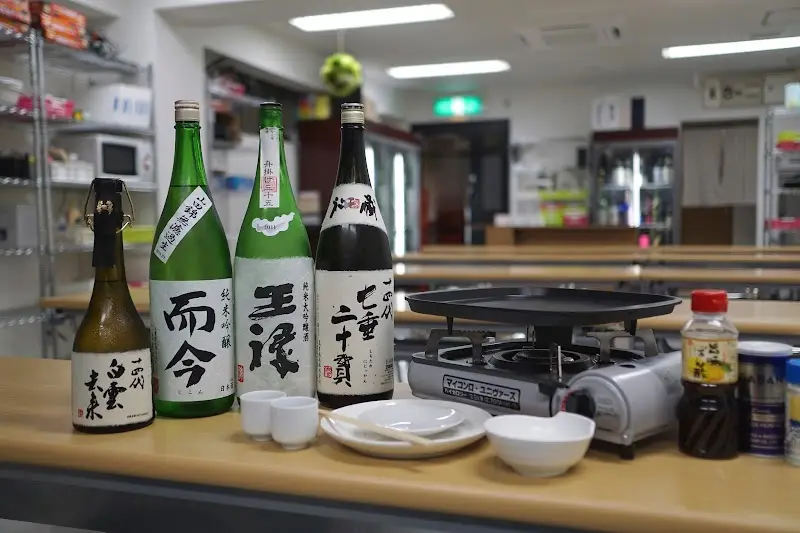 やまちゃん日本酒セルフ飲放題 天神店