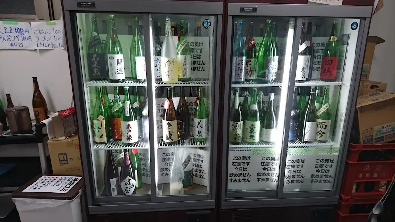 やまちゃん日本酒セルフ飲放題 天神店